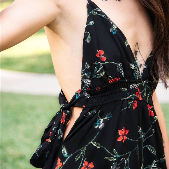 Dress - Picture 3 of 4